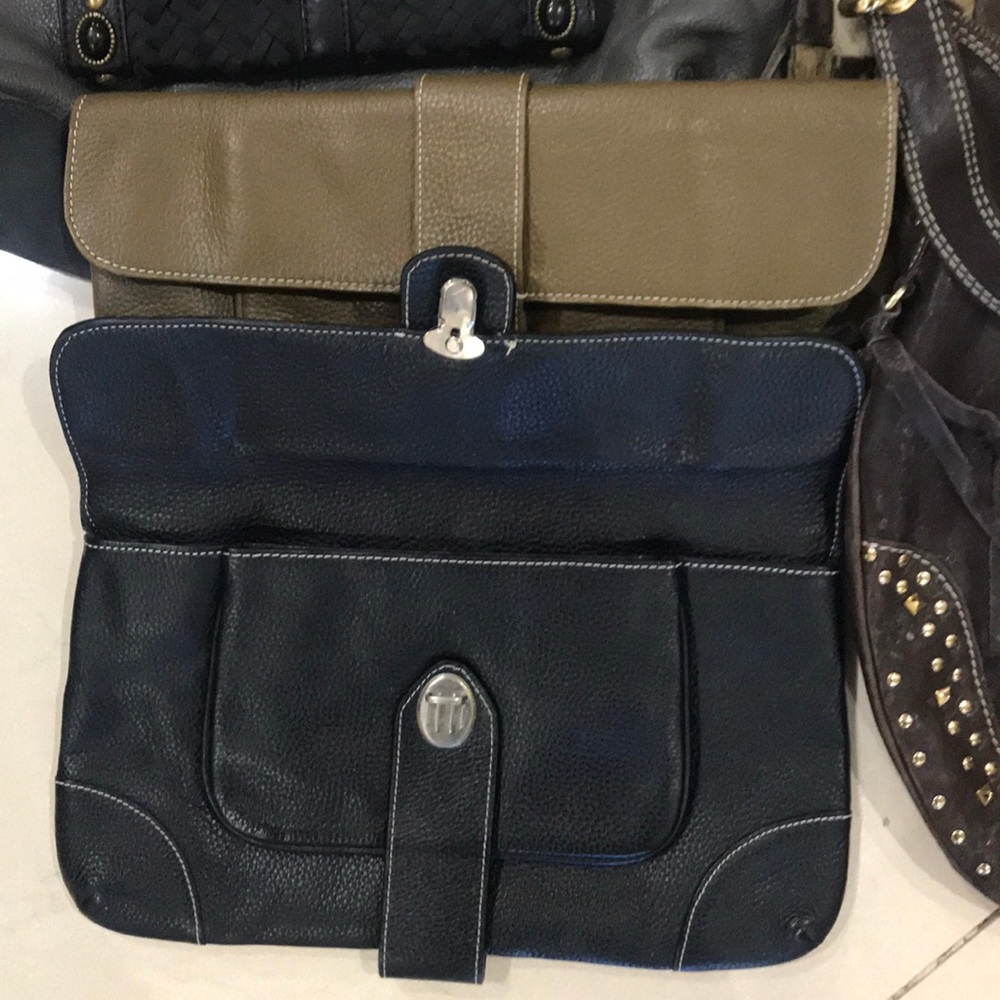 6 Purses - image 3